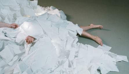 Paper Trails. Fotografia de Kalle Nio